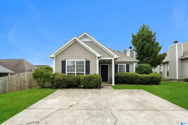 107 FLAGSTONE LANE, Calera, AL 35040