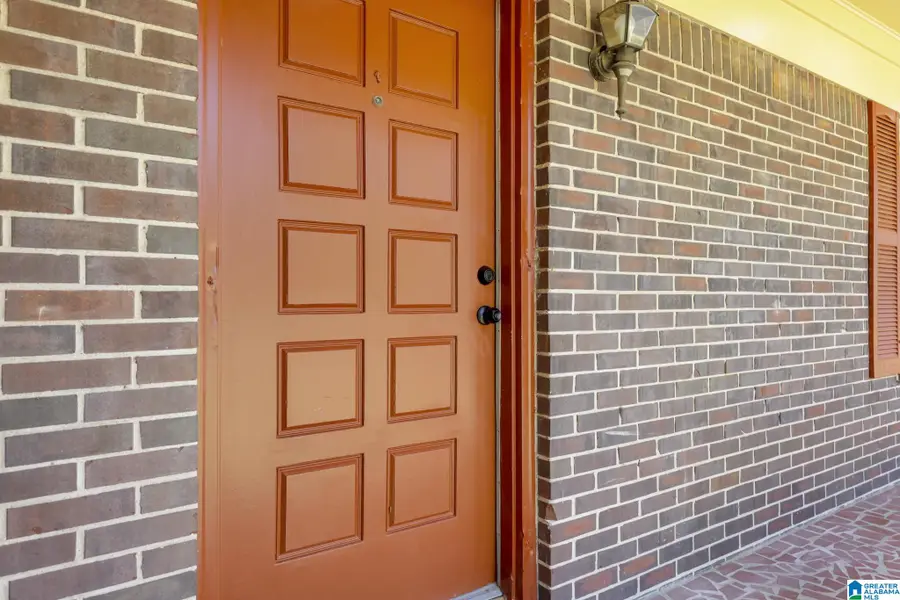 633 CHESTNUT STREET, Birmingham, AL 35206 - #3