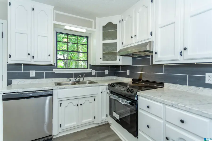 357 JAMESTOWN MANOR DRIVE, Gardendale, AL 35071 - #2