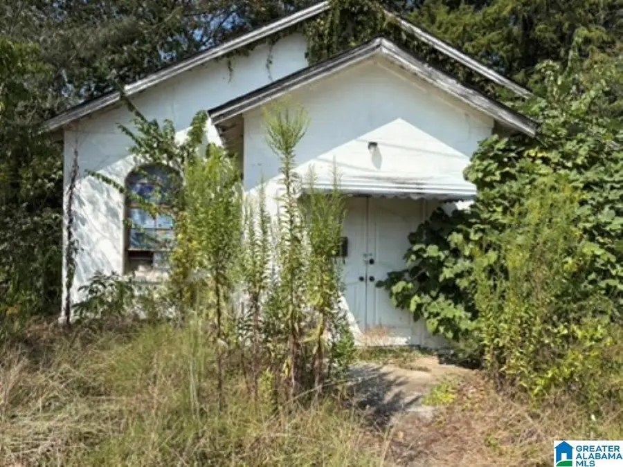 64 3RD STREET, Graysville, AL 35073 - #2