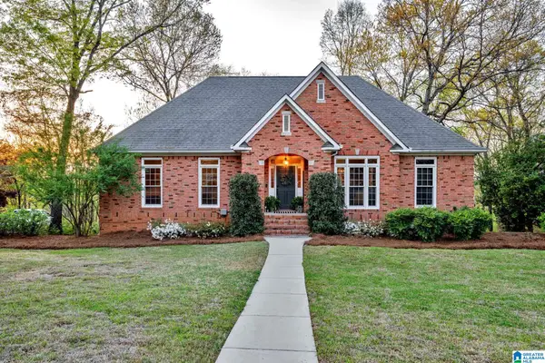 1038 CREST ROAD, Leeds, AL 35094