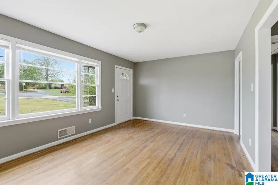 901 28TH AVENUE NE, Center Point, AL 35215 - #3