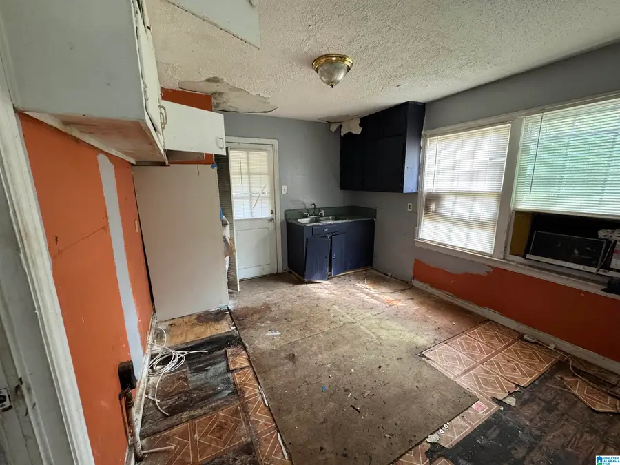 9061 BELVOIR DRIVE, Birmingham, AL 35206 - #3