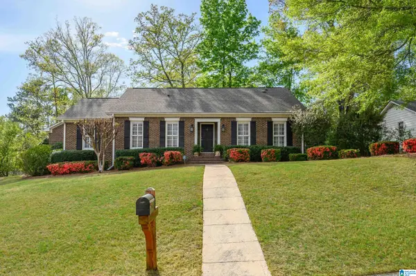 2600 SOUTHMINSTER ROAD, Vestavia hills, AL 35243