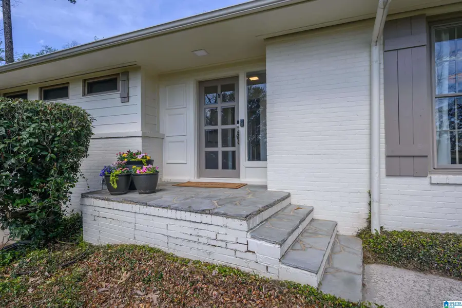 1828 SOUTHWOOD ROAD, Vestavia Hills, AL 35216 - #3