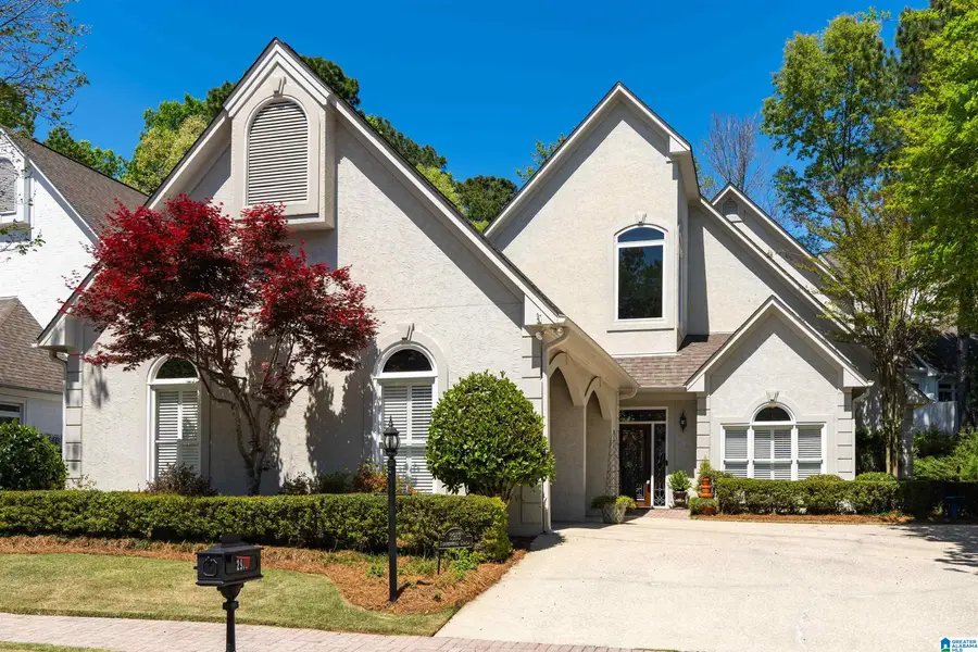 2913 SUMMERWOOD CIRCLE, Birmingham, AL 35242 - #2