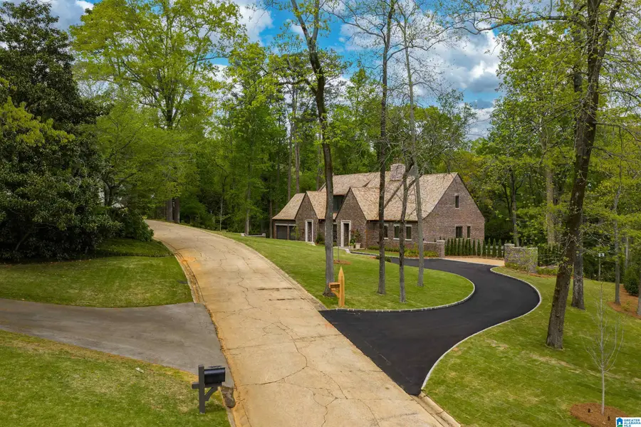 3145 GUILFORD ROAD, Mountain Brook, AL 35223 - #2