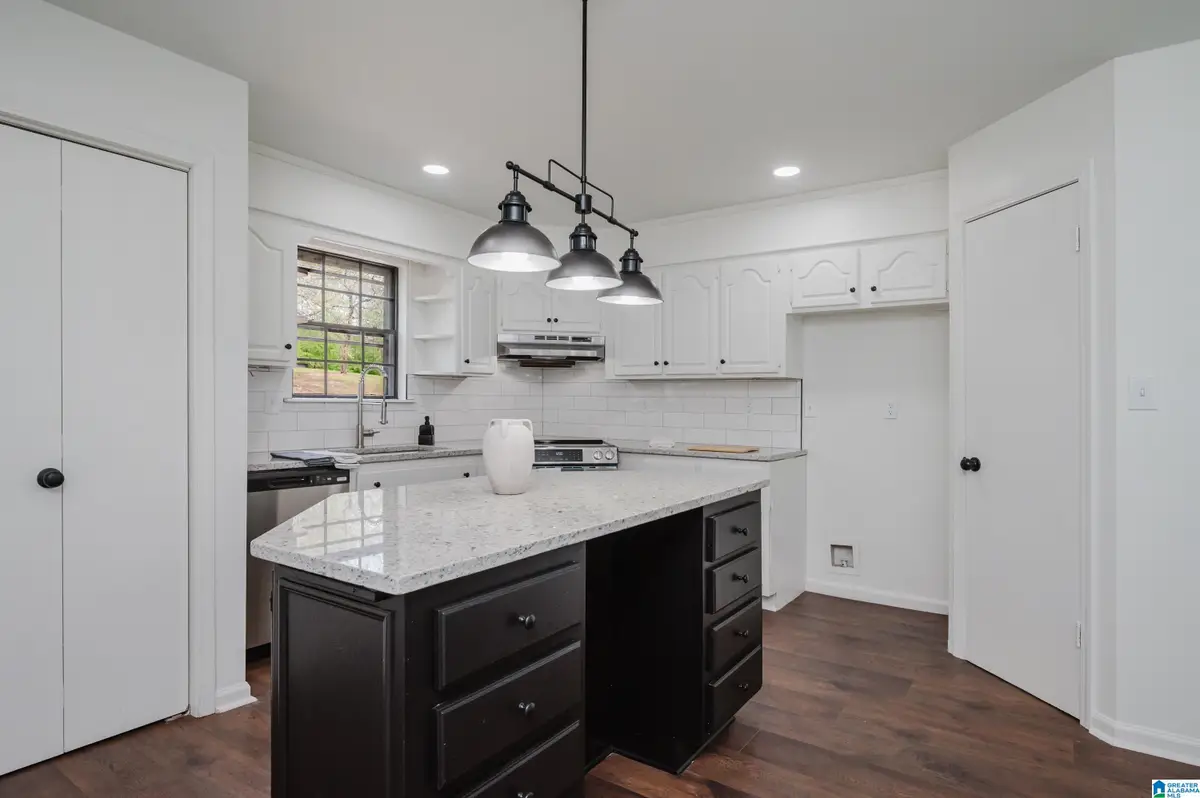 814 HONEYSUCKLE DRIVE, Fultondale, AL 35068 - #1