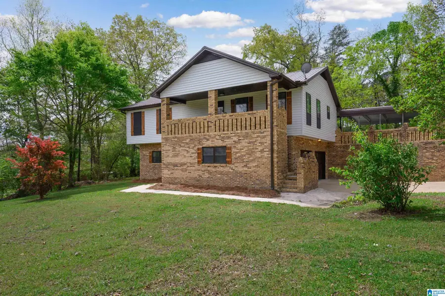 814 HONEYSUCKLE DRIVE, Fultondale, AL 35068 - #3