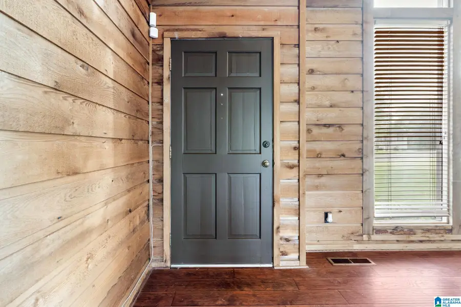 221 CRESTSIDE CIRCLE, Bessemer, AL 35022 - #3