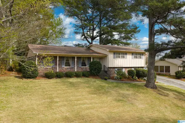 1229 LINCOYA DRIVE, Vestavia hills, AL 35216