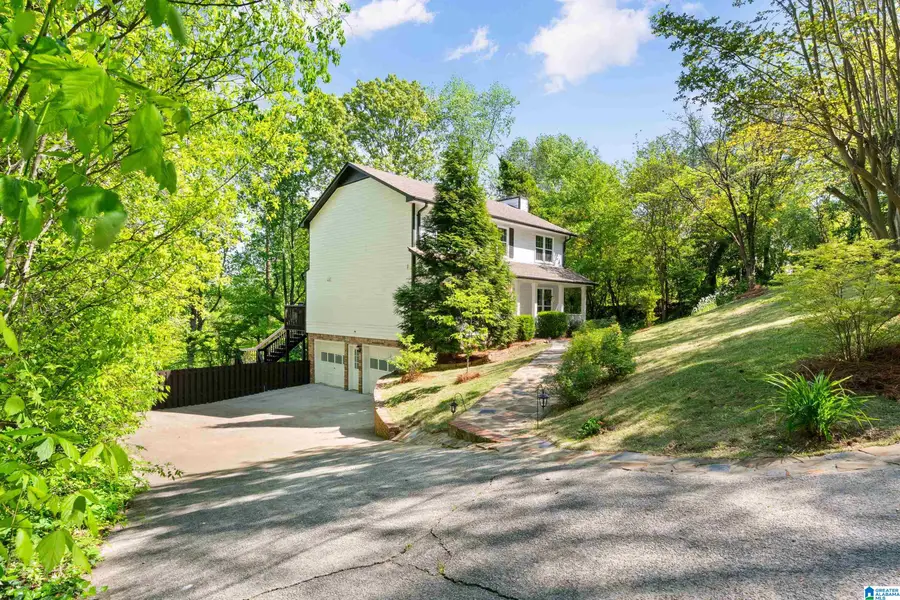 2231 MILL RUN CIRCLE, Hoover, AL 35226 - #3