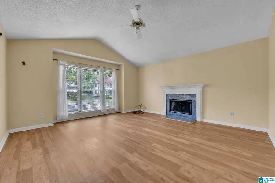 104 COMANCHE CIRCLE, Alabaster, AL 35007 - #2