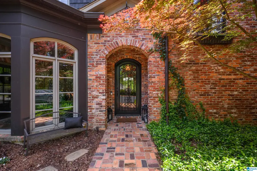 2022 ROSEMONT PLACE, Vestavia Hills, AL 35243 - #3