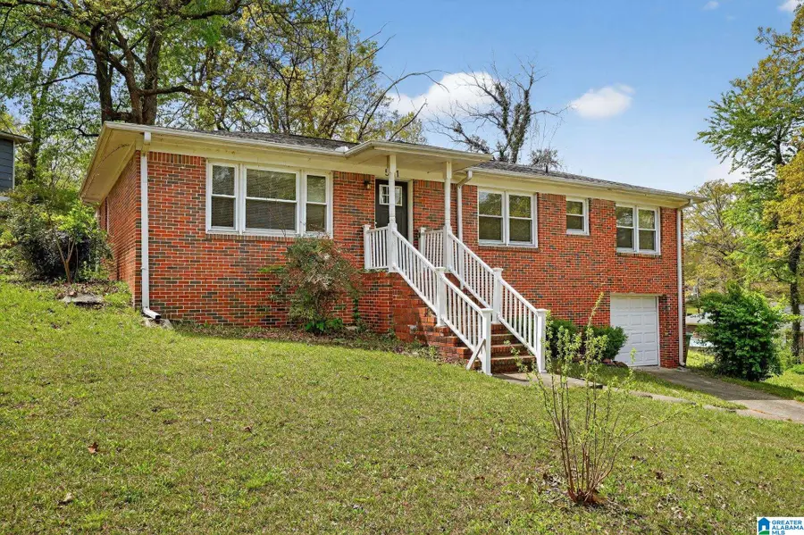 501 27TH AVENUE NW, Center Point, AL 35215 - #2