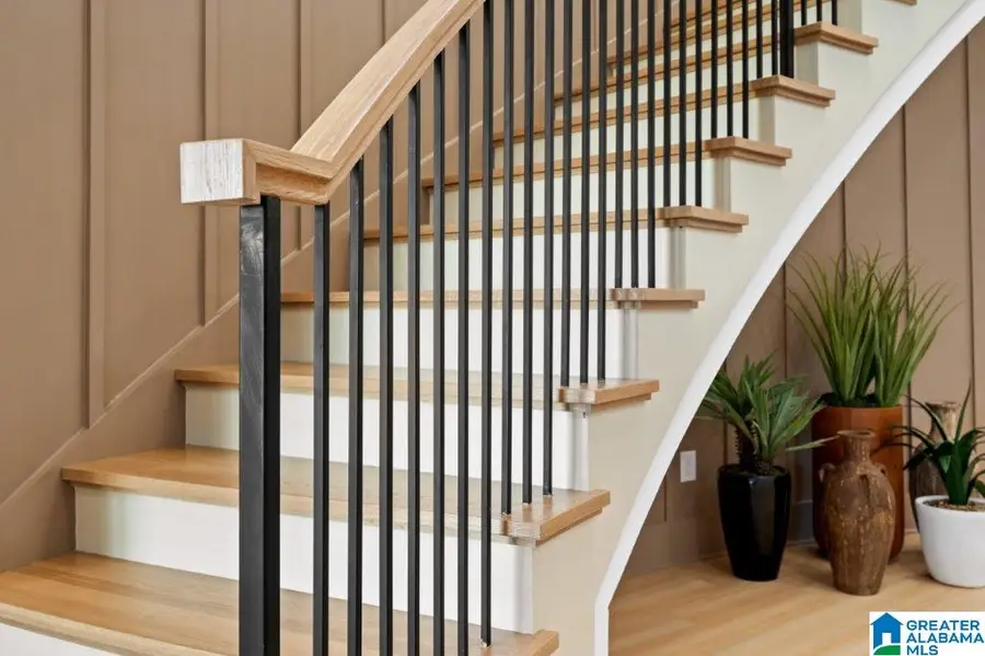 2012 AVONLEIGH CRESCENT, Hoover, AL 35244 - #3