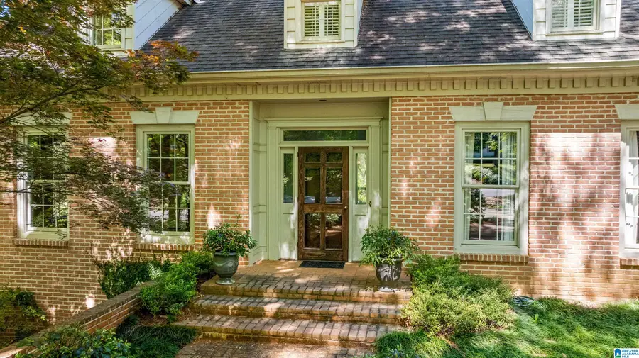 3842 S COVE DRIVE, Mountain Brook, AL 35213 - #2