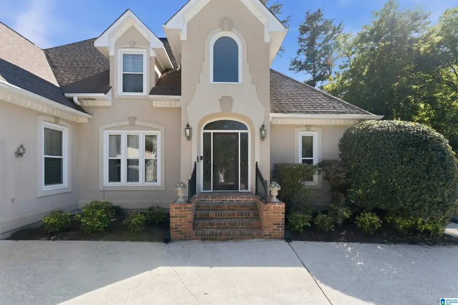 3557 CHIPPENHAM DRIVE, Birmingham, AL 35242 - #3