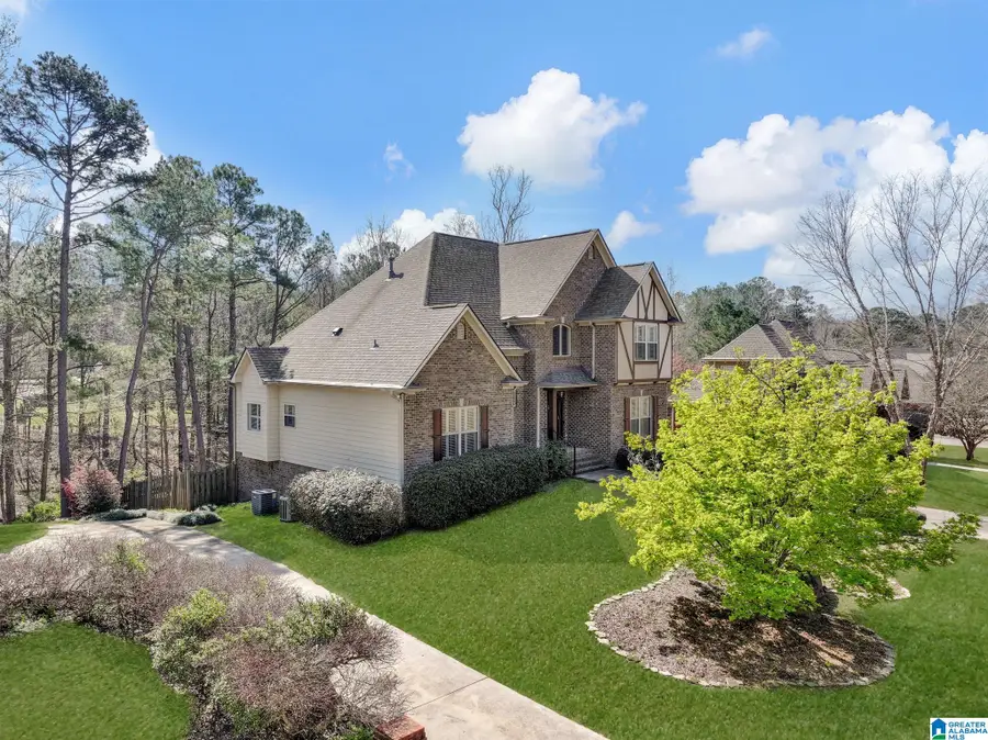 565 PARK LAKE LANE, Helena, AL 35080 - #2