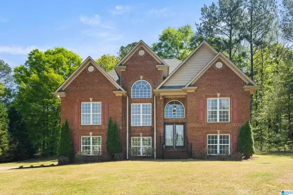 135 BIGGIN CIRCLE, Pell city, AL 35125