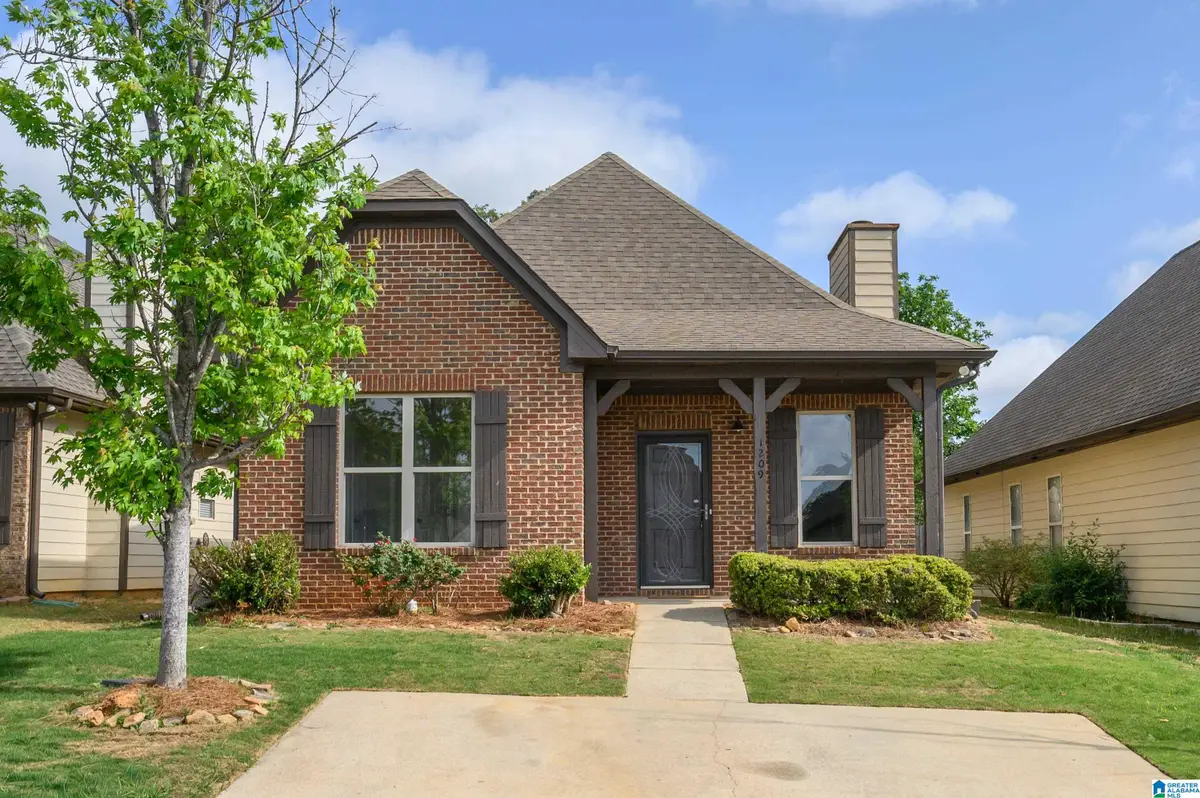 1209 SAVANNAH LANE, Calera, AL 35040 - #1