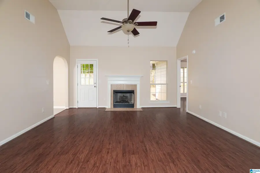 512 CAMDEN COVE CIRCLE, Calera, AL 35040 - #3