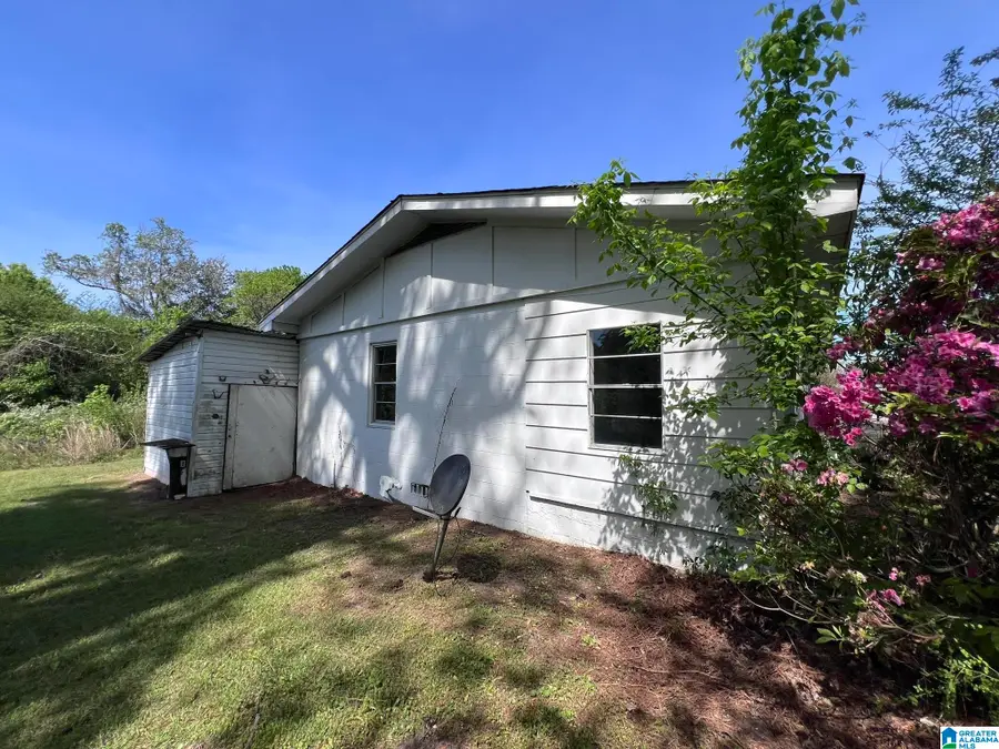 705 ELLISON AVENUE, Clanton, AL 35045 - #2