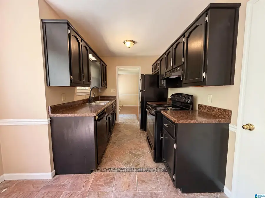 2813 WOOD DRIVE NE, Center Point, AL 35215 - #2