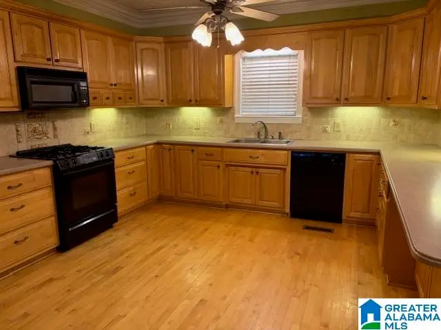 2506 W LAKESHORE DRIVE, Oneonta, AL 35121 - #3