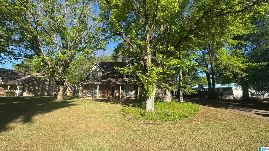 902 10TH STREET SW, Alabaster, AL 35007 - #2