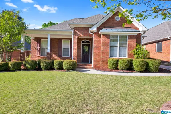528 MAGNOLIA CREST CIRCLE, Gardendale, AL 35071