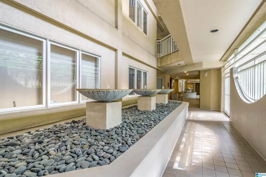 2600 S ARLINGTON AVENUE, Birmingham, AL 35205 - #3