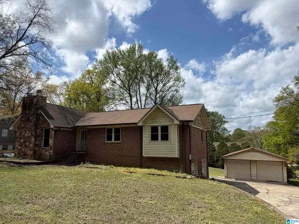 1008 4TH AVENUE, Pleasant grove, AL 35127