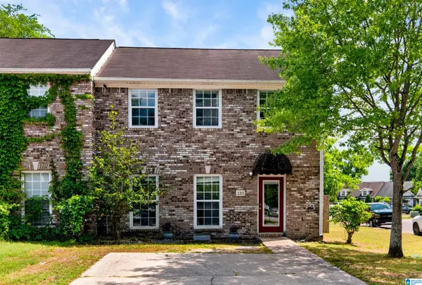 135 CHASE CREEK CIRCLE, Pelham, AL 35124