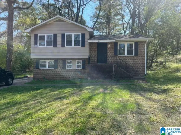 1735 6TH STREET NW, Center point, AL 35215