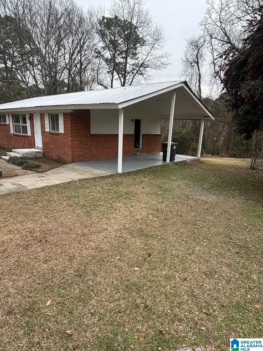 305 16TH COURT NW, Center Point, AL 35215 - #2