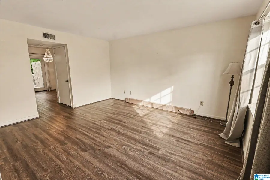 2643 SOUTHBURY CIRCLE, Vestavia Hills, AL 35216 - #3