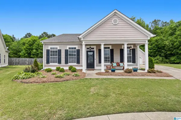 6033 KELLY CREEK CIRCLE, Moody, AL 35004