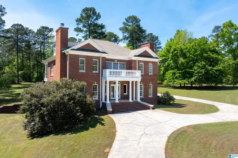 409 PINEVIEW DRIVE, West Blocton, AL 35184 - #3