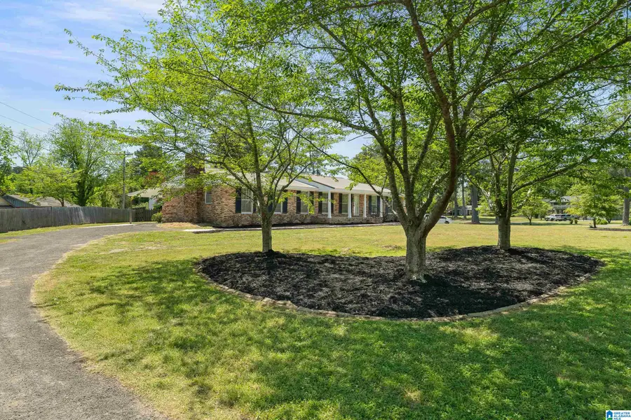 900 NE LARKWOOD DRIVE, Cullman, AL 35055 - #2