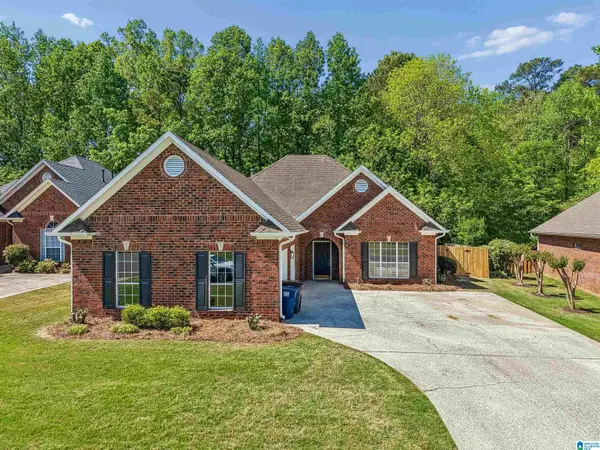 4461 PARKWOOD CIRCLE, Trussville, AL 35173