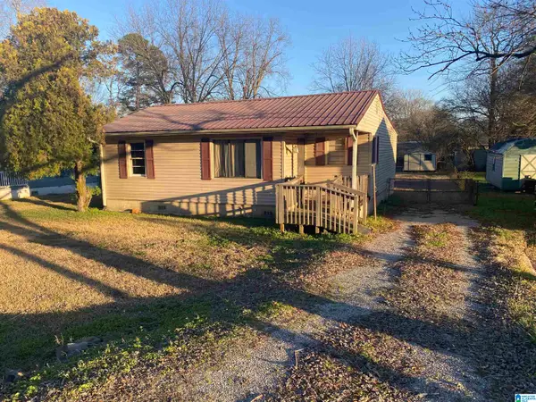 2113 27TH AVENUE N, Hueytown, AL 35023