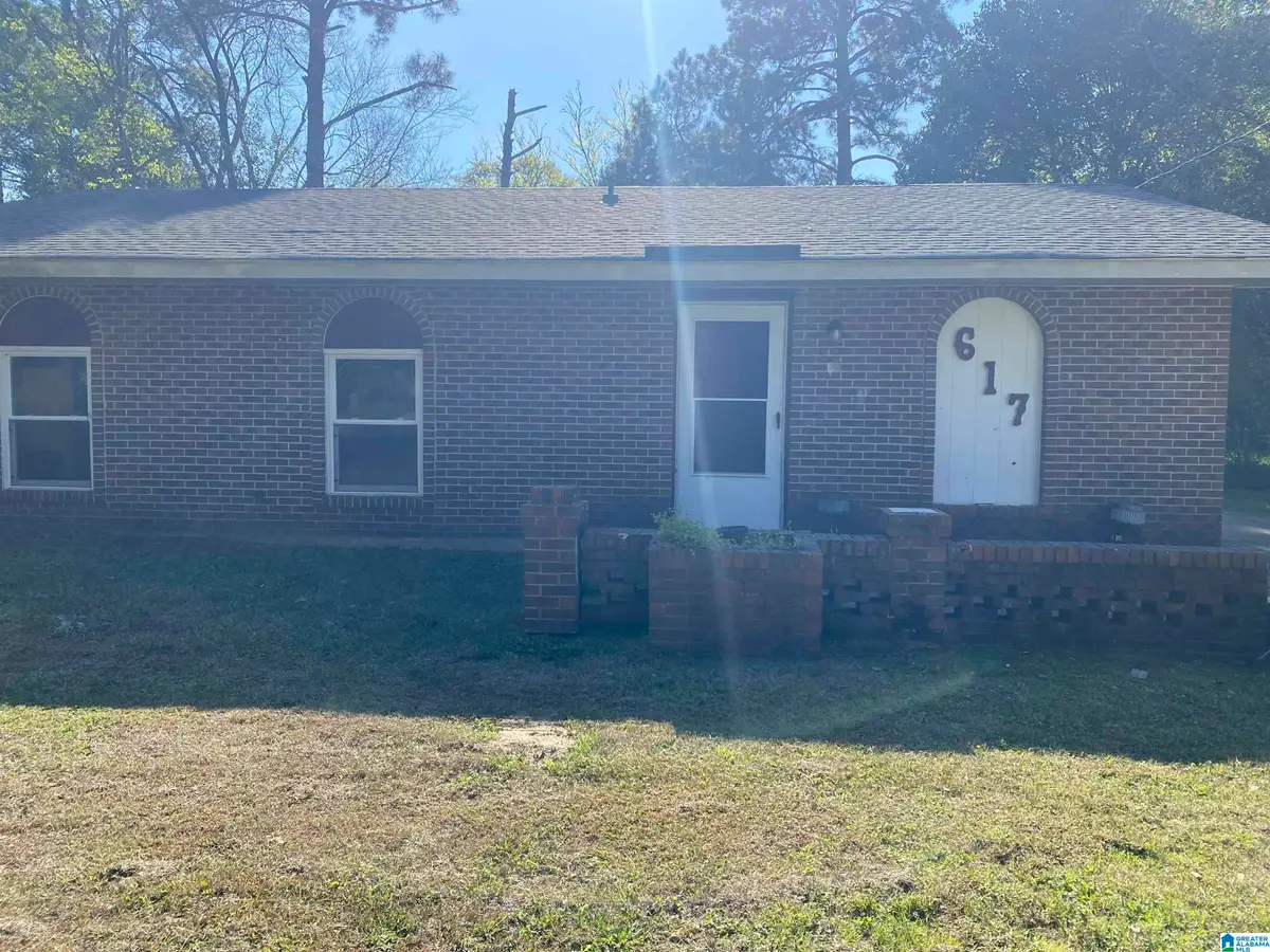 617 DURWARD DRIVE, Montgomery, AL 36117 - #1