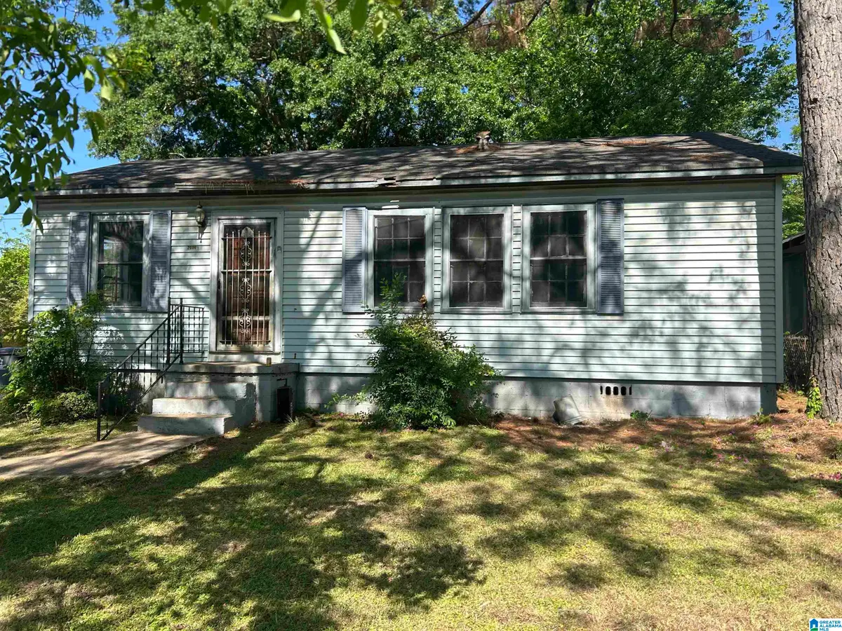 2006 27TH AVENUE, Hueytown, AL 35023 - #1