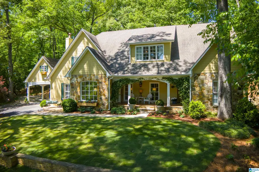 14 WOODHILL ROAD, Mountain Brook, AL 35213 - #3