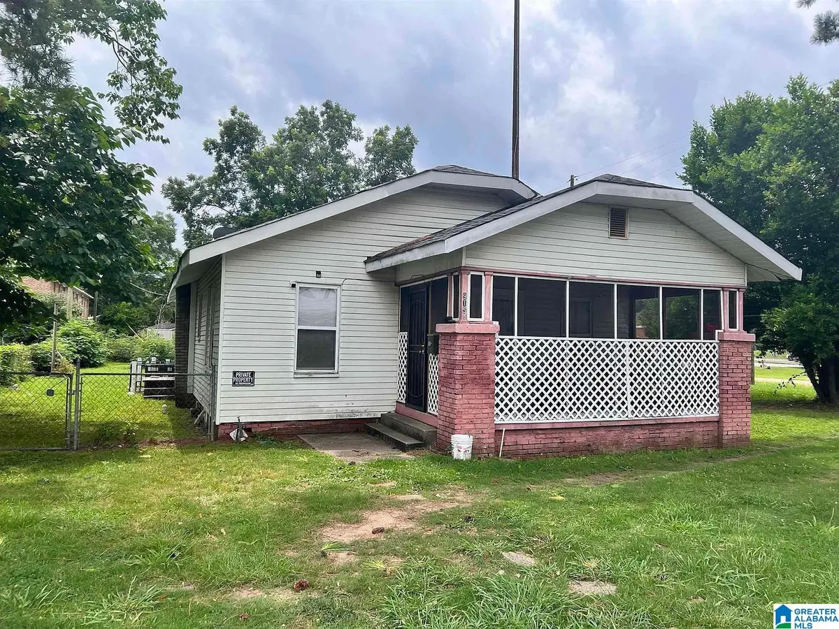 915 38TH STREET, Birmingham, AL 35218 - #1