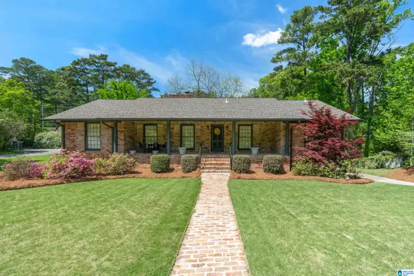 2768 CHEROKEE ROAD, Mountain brook, AL 35216
