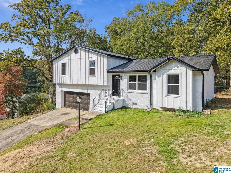 1404 4TH PLACE NW, Center Point, AL 35215 - #2