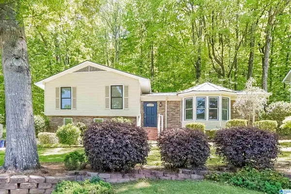 1330 HILLWOOD DRIVE, Alabaster, AL 35007