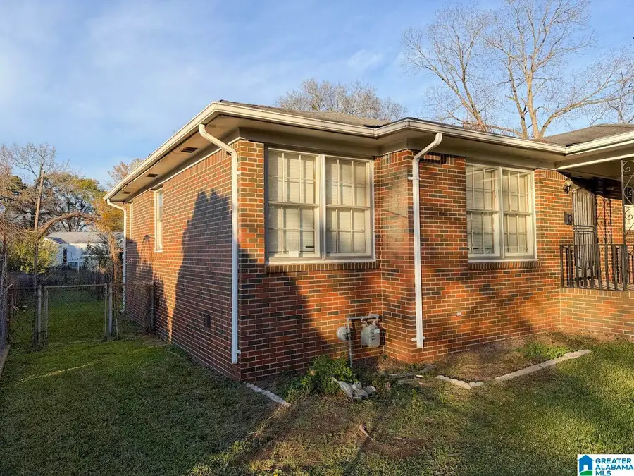 604 40TH PLACE, Fairfield, AL 35064 - #2